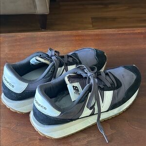 New Balance Gray and Black Retro Style Sneakers